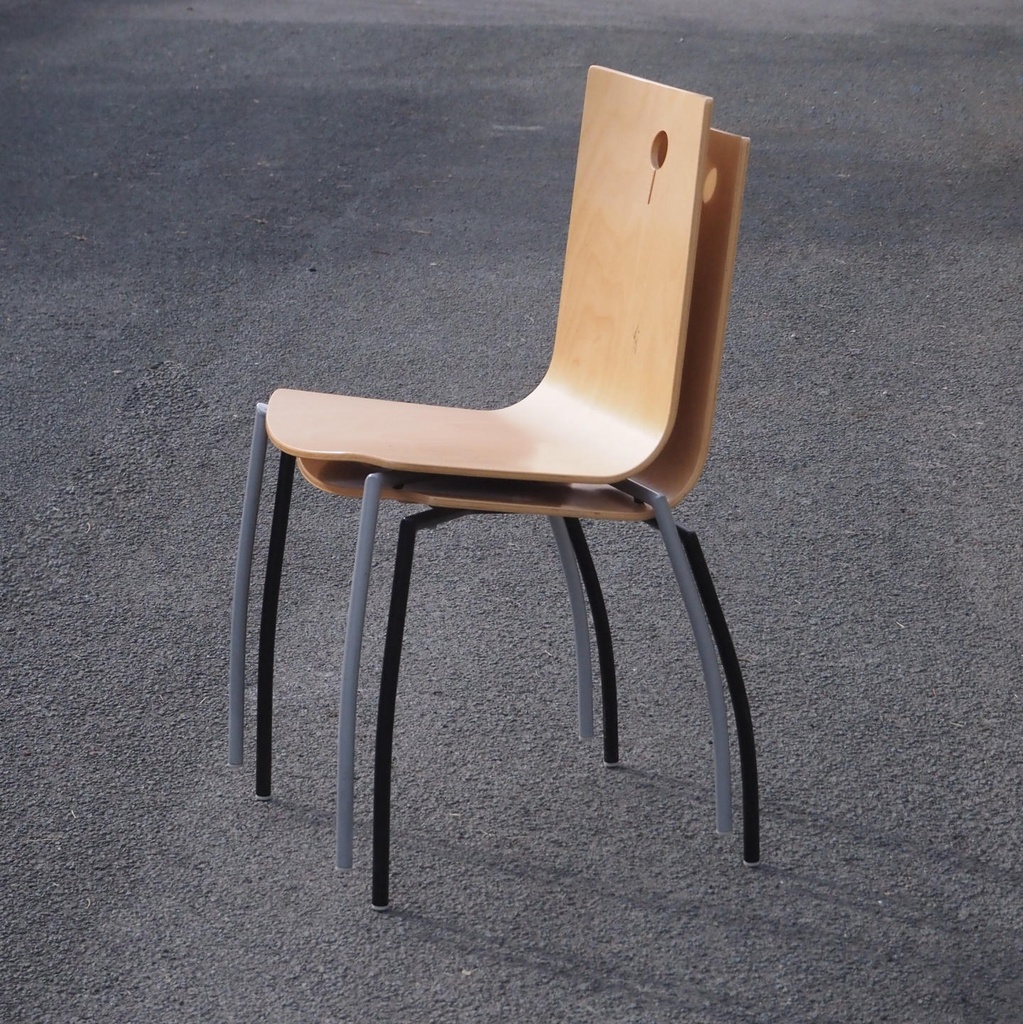Stackable chair in plywood by Kinnarps - Grey legs