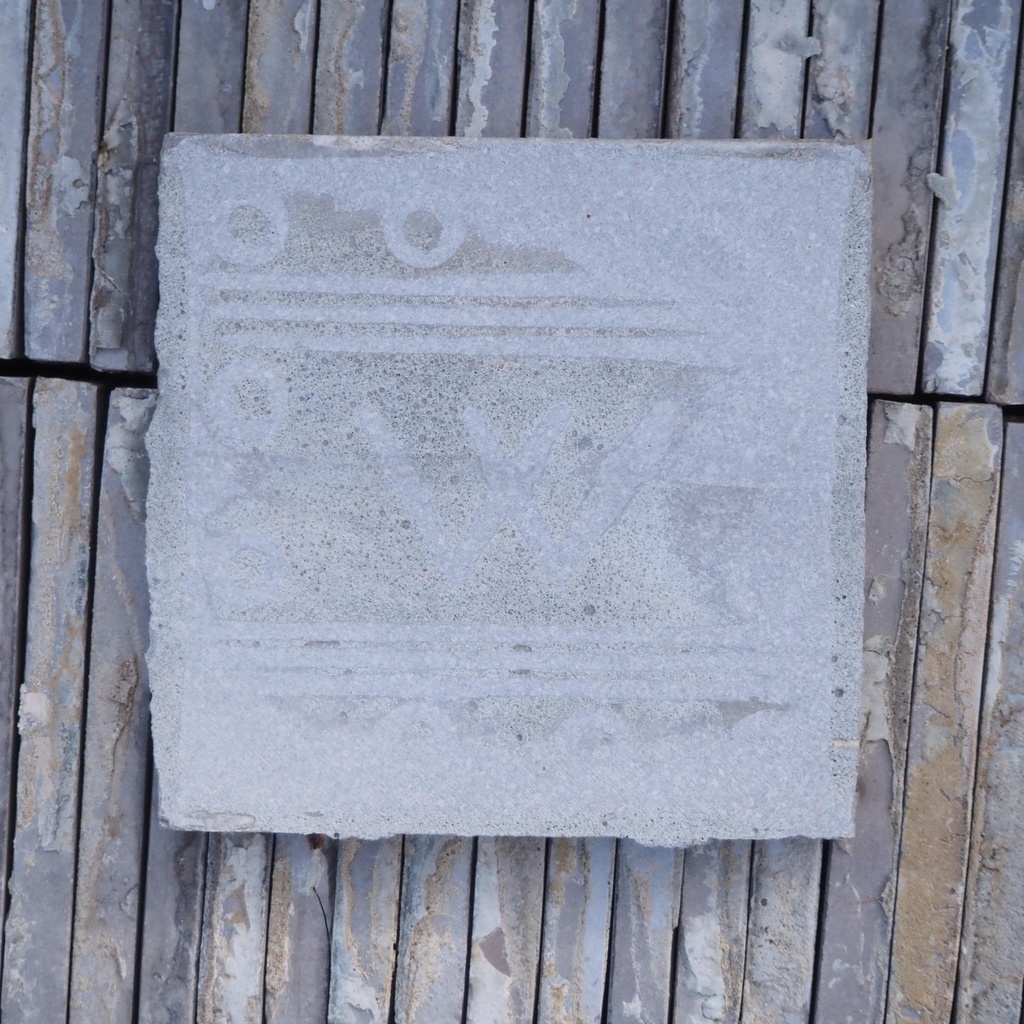 Ceramic tiles by Welkenraedt from the Borgerstein building (15 x 15 cm) - Grey