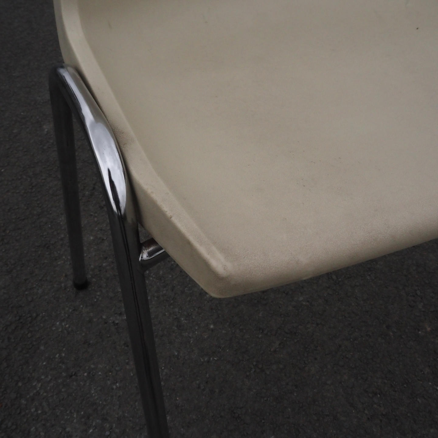 Stackable chair by J.P. Emonds Alt for Drisag (ca. 1970) - Beige