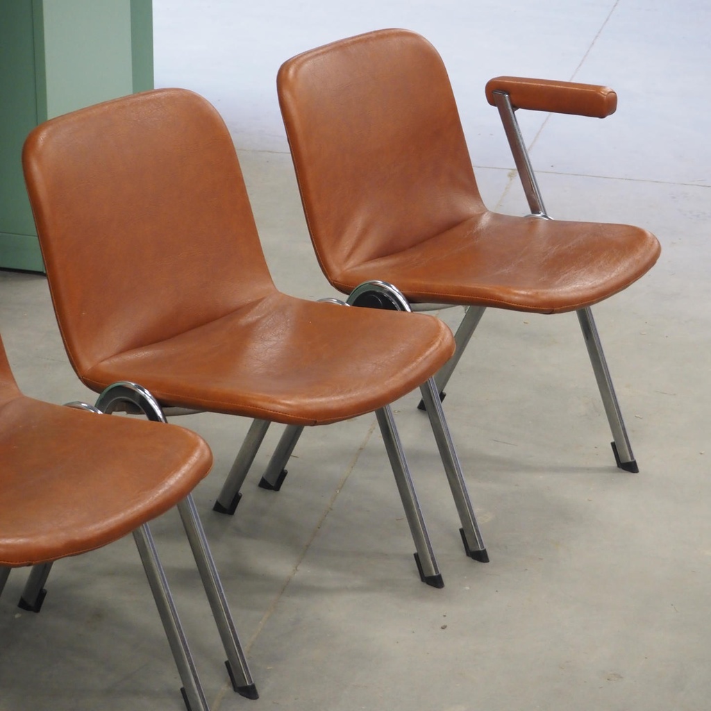 Stackable chair with armrest in brown synthetic leather and chromed legs from Antwerp's Court of Appeal