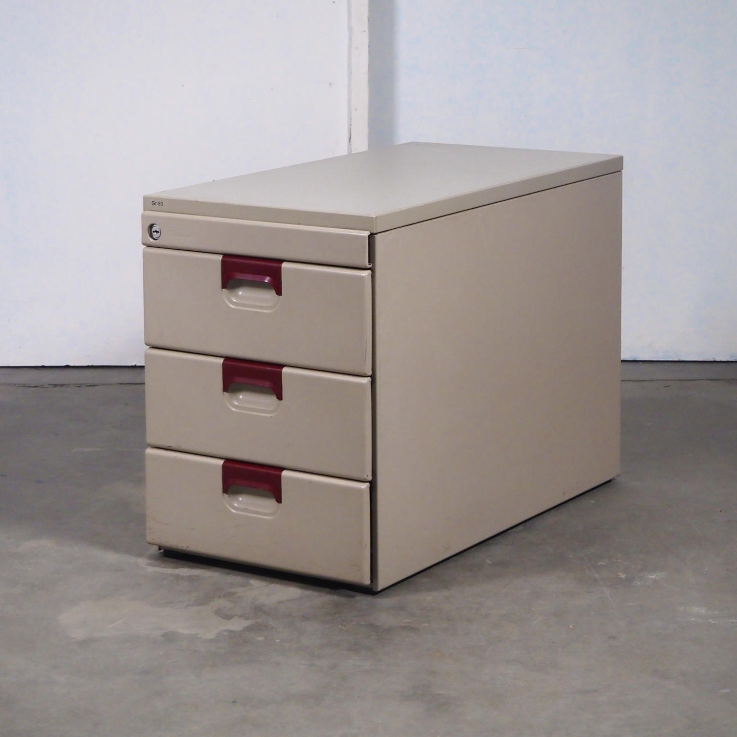 Office cabinet in steel with drawers by Mewaf from Antwerp's Court of Appeal - Beige/Red