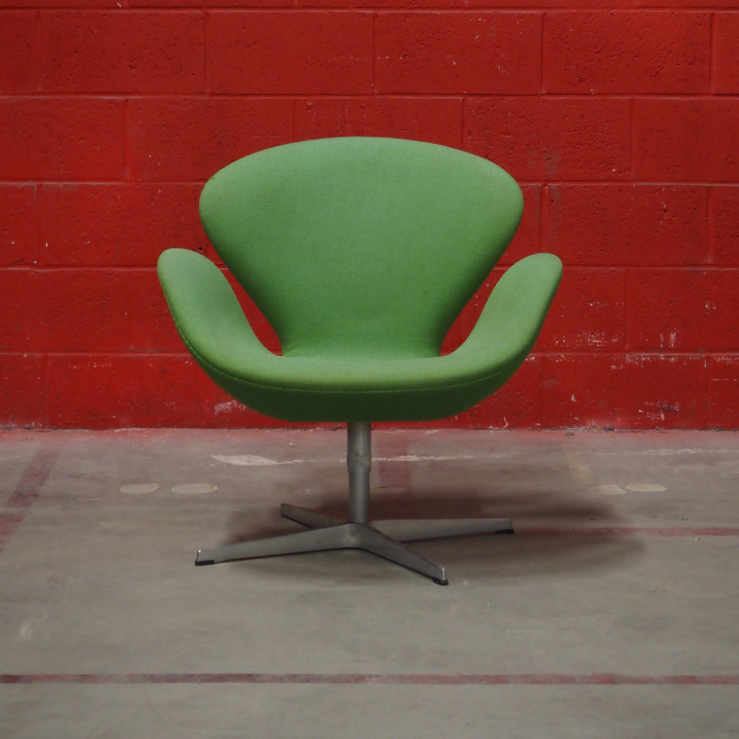 Lounge armchair 'Swan' by Arne Jacobsen for Fritz Hansen - Green