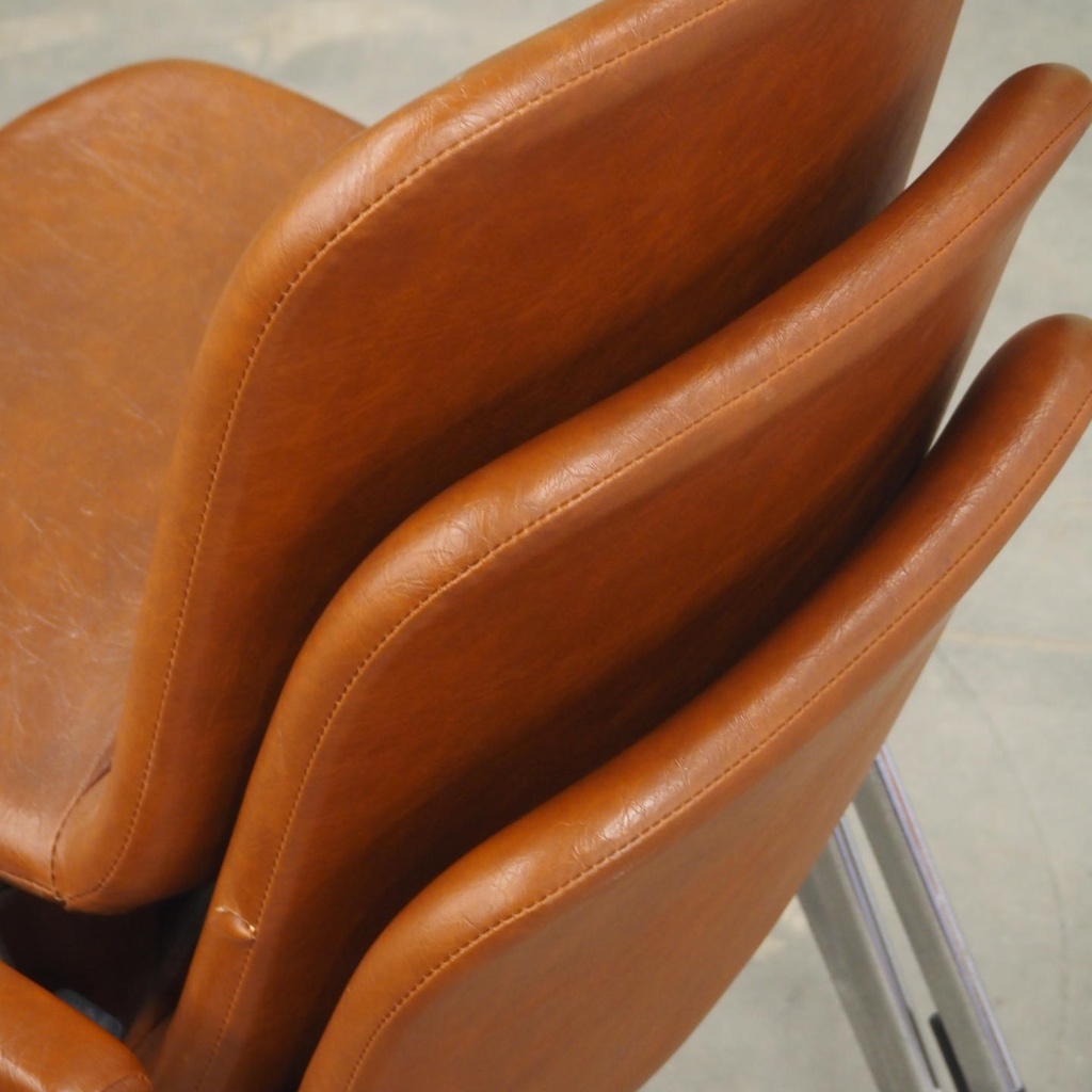 Stackable chair in brown synthetic leather from Antwerp's Court of Appeal