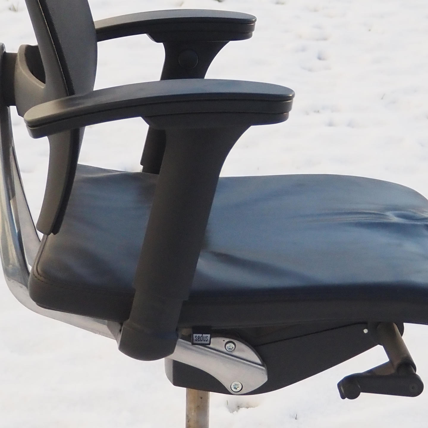 Swivel office chair 'Open up' by Sedus