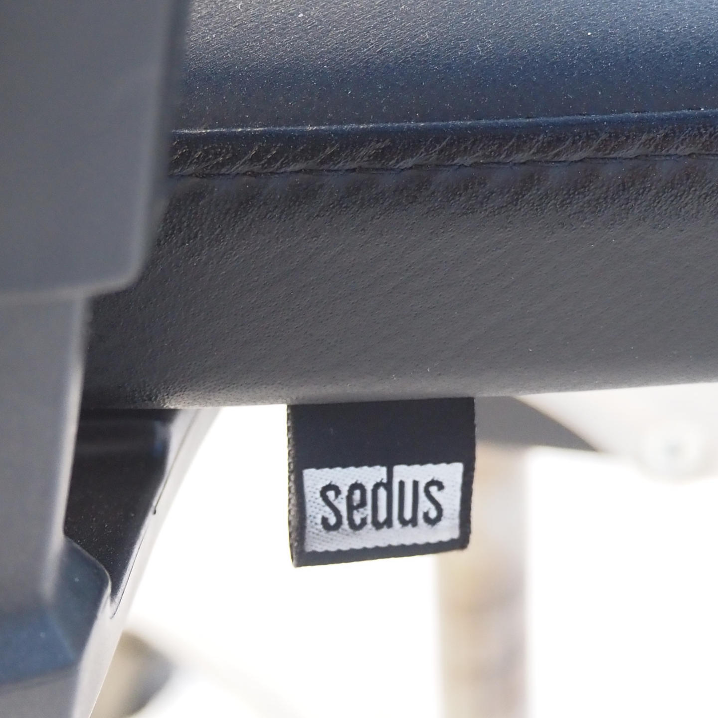 Swivel office chair 'Open up' by Sedus