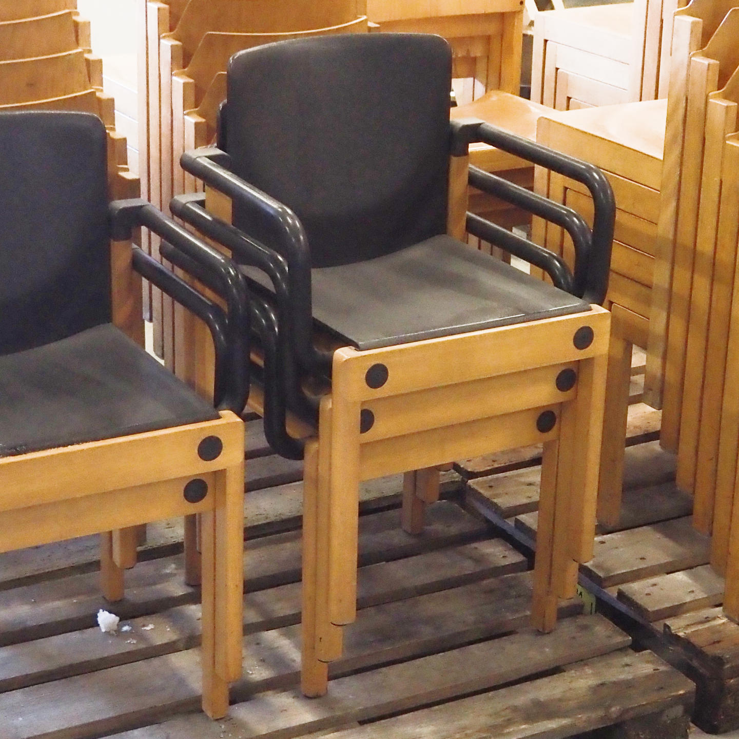 Stackable armchair 'Serie 77' by Gerd Lange for Thonet (ca. 1970)