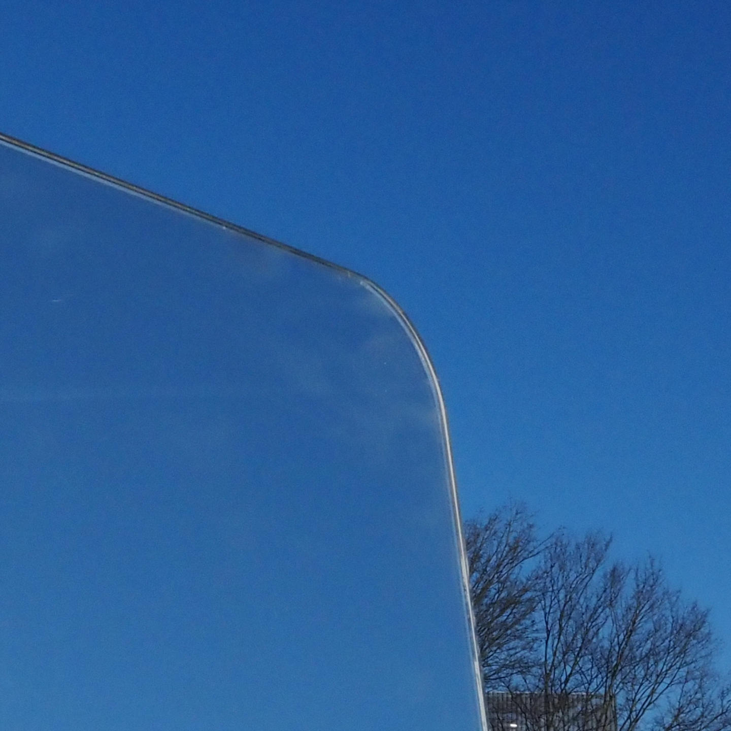 Mirror with two rounded edges (100 x 73 cm)