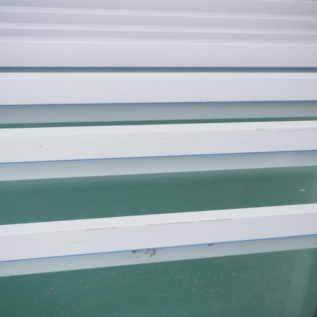 Float glass partition for JB 2000 partitions by Beddeleem (H. 238,5 cm x W. 109,5 cm)