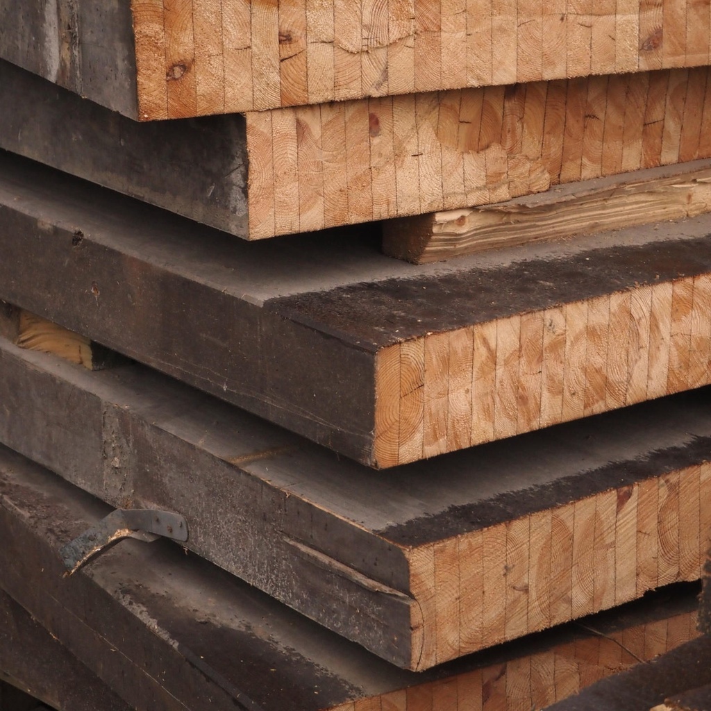 Offcuts of reclaimed glued laminated timber (various lengths) - Only ...
