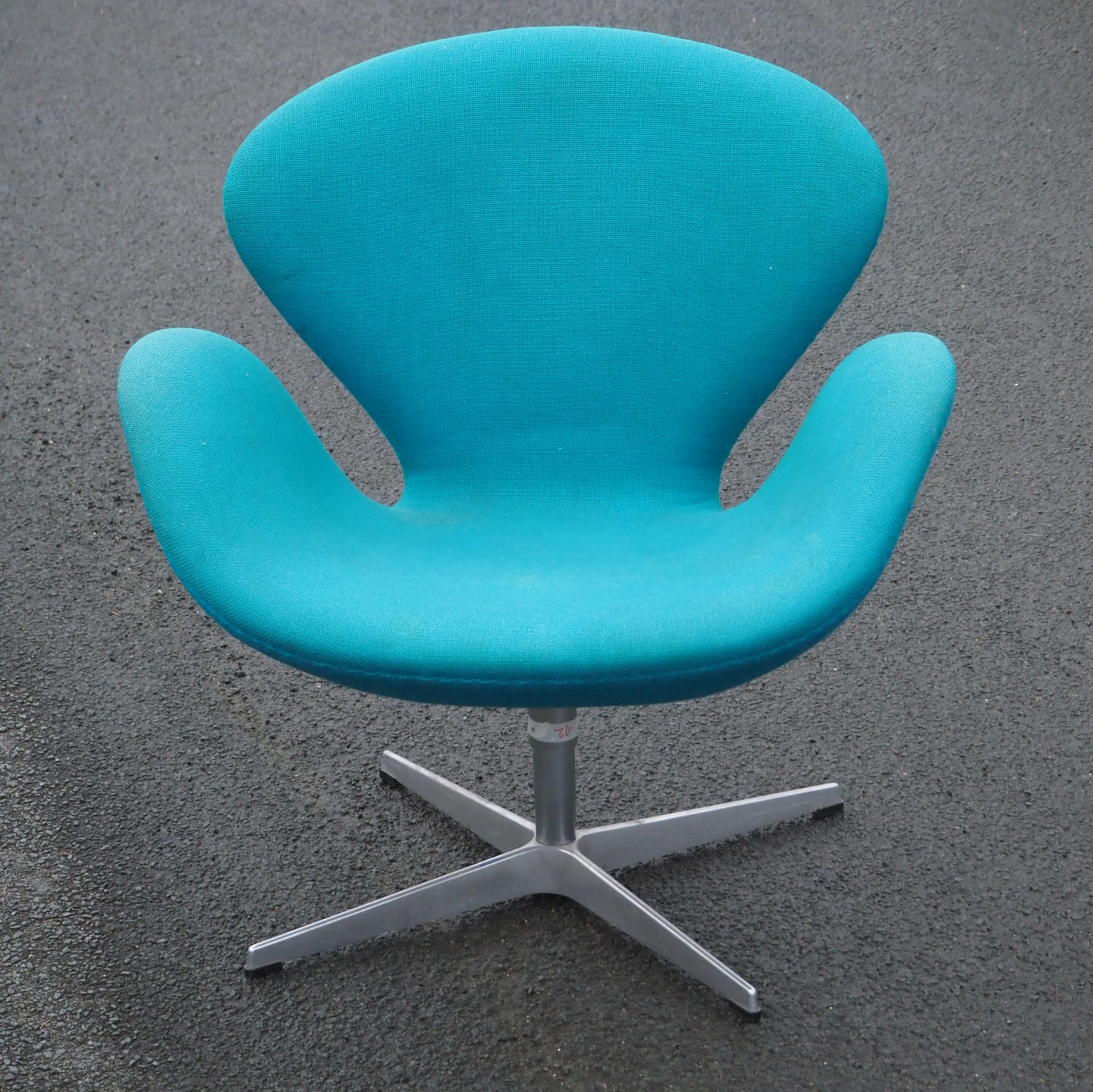 Lounge armchair 'Swan' by Arne Jacobsen for Fritz Hansen -