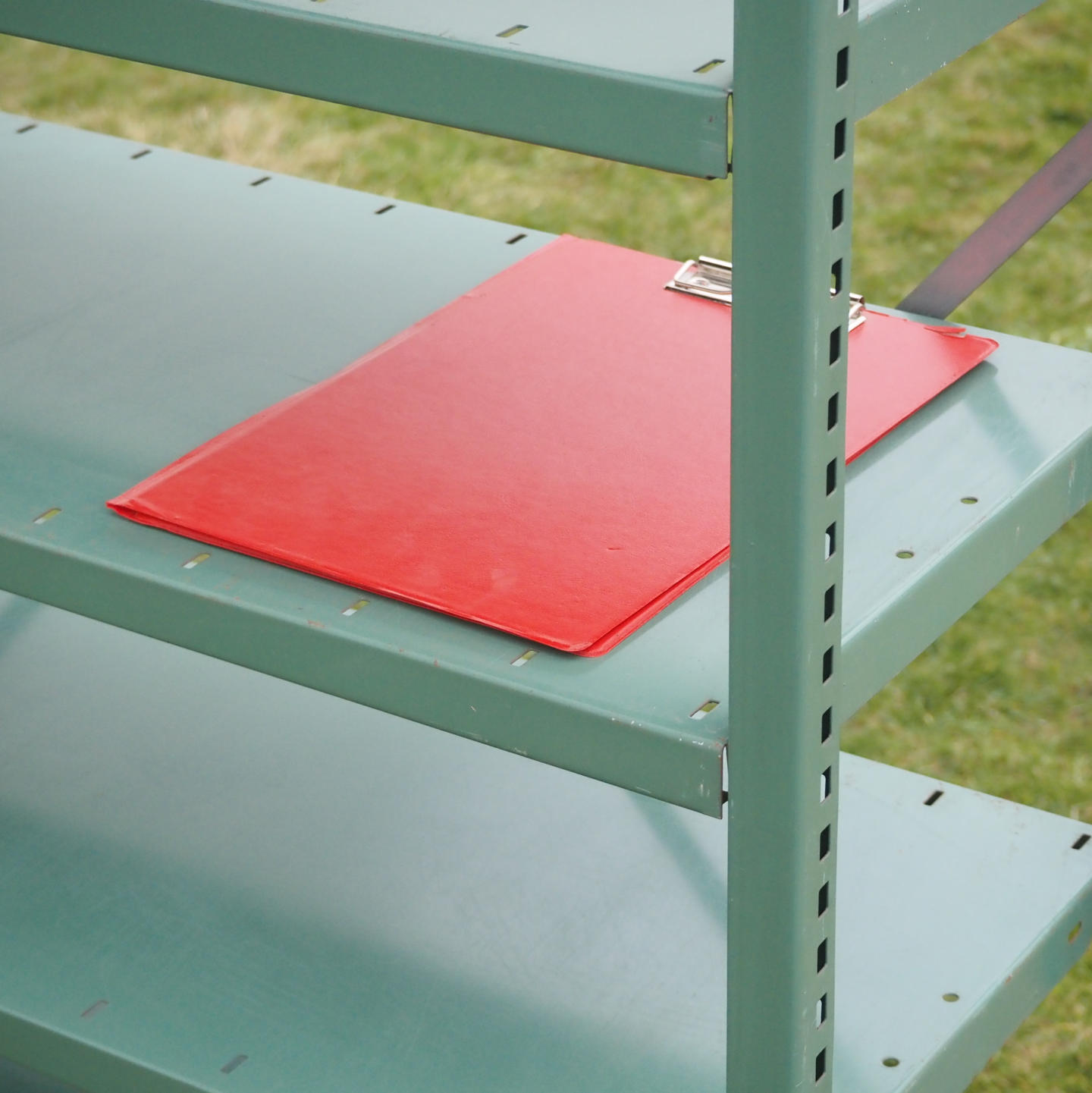 Shelf in green epoxy powder coated steel by Tixit (H. 240 x L. 106 x D. 40 cm)