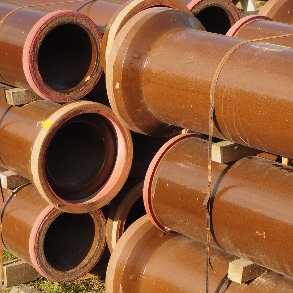 Vitrified clay pipe by Euro Sweillem (L. cm)