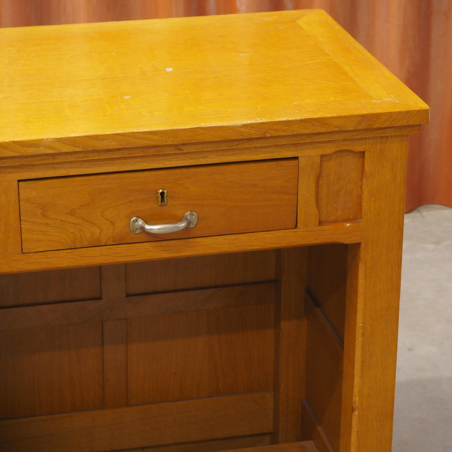 Courthouse desk in solid oak