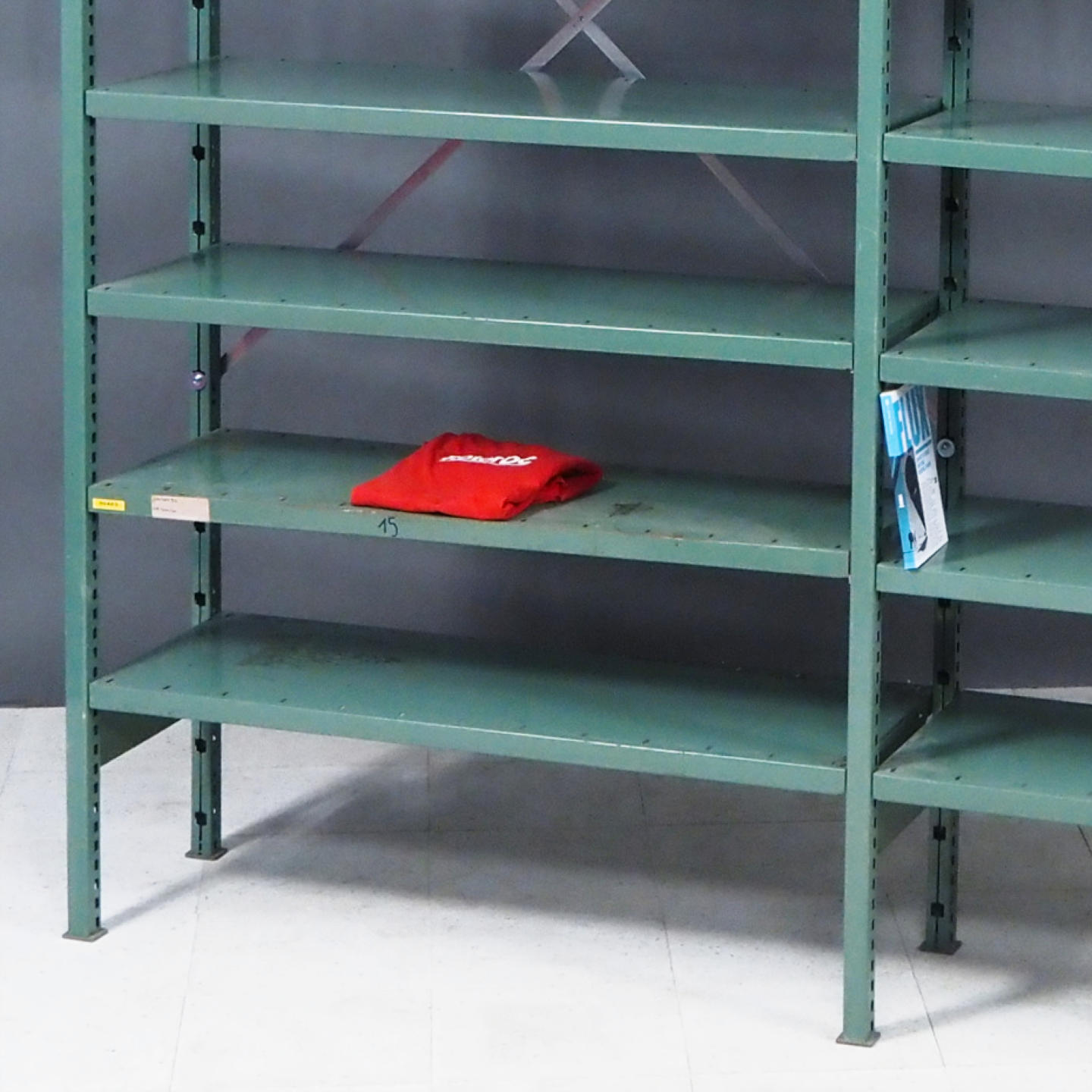 Shelf in green epoxy powder coated steel by Tixit (H. 240 x L. 209 x D. 36 cm)