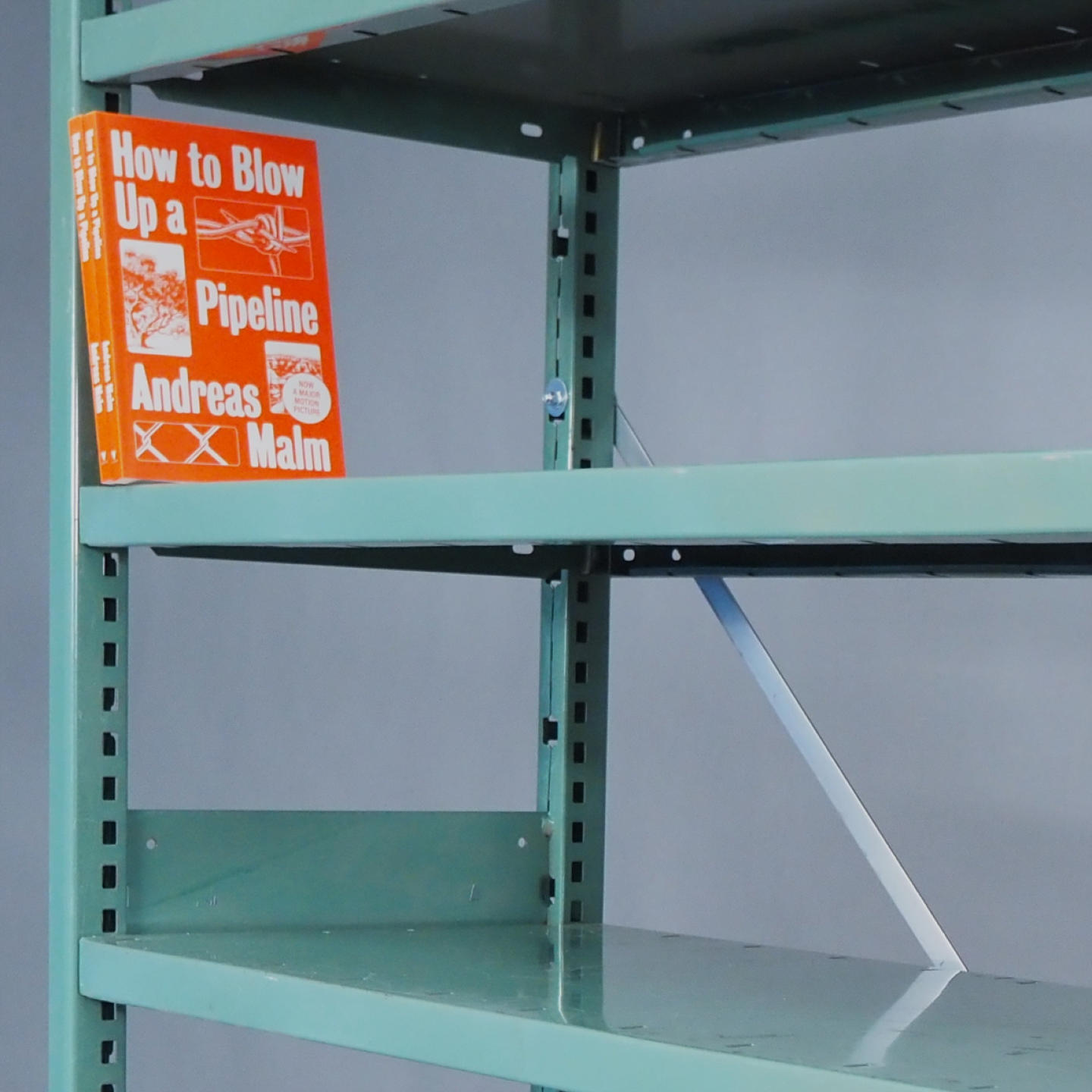 Shelf in green epoxy powder coated steel by Tixit (H. 240 x L. 209 x D. 36 cm)
