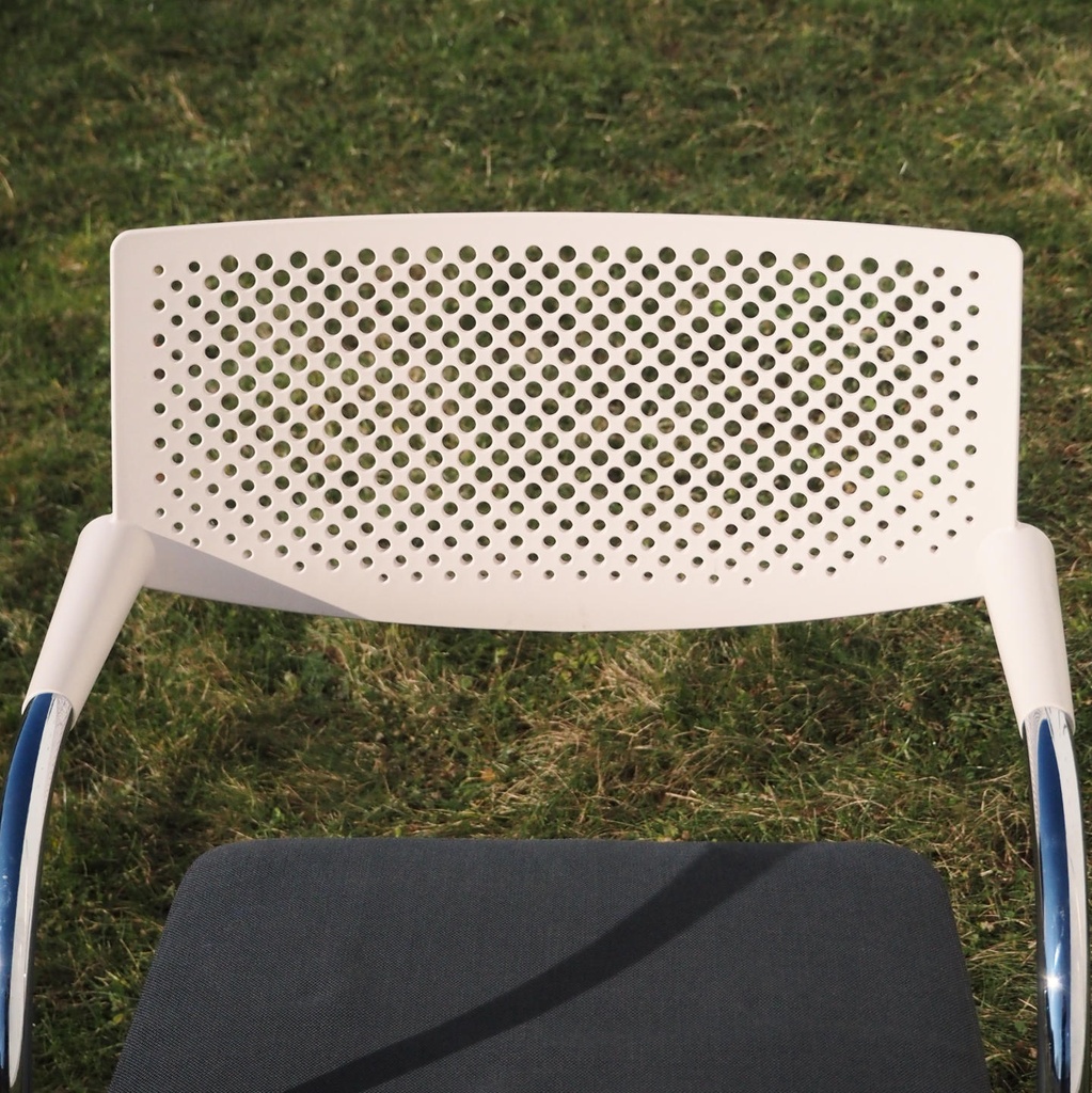 Cantilever armchair 'Vis a Vis' by Antonio Citterio for Vitra