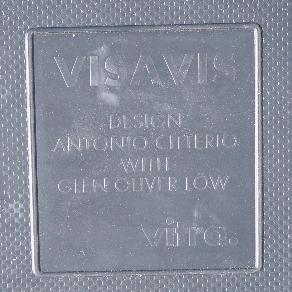 Cantilever armchair 'Vis a Vis' by Antonio Citterio for Vitra