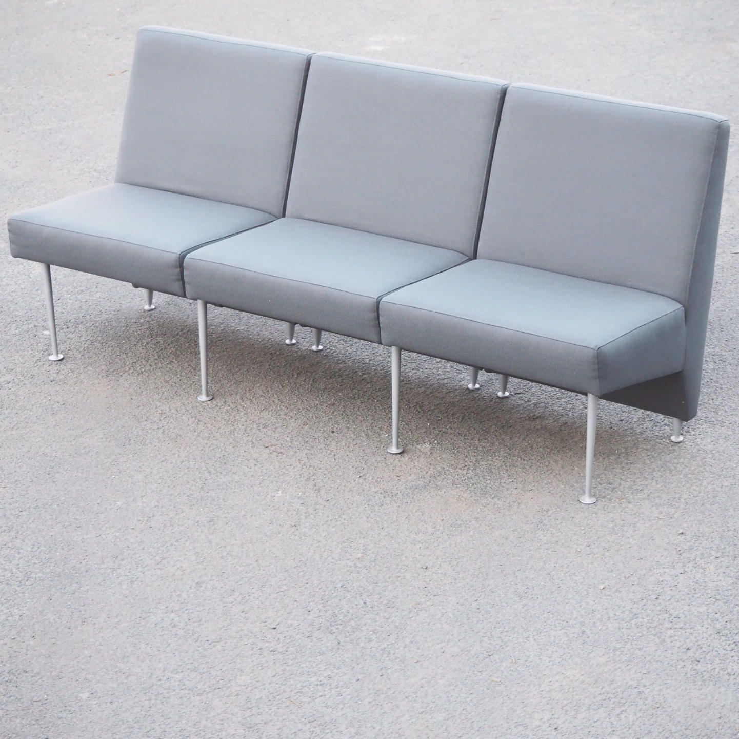 3 seats bench with steel legs and grey fabric