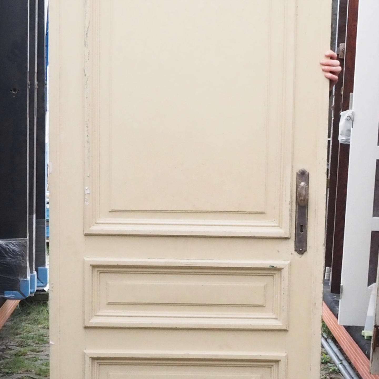 Painted door in solid pine (H. 236,5 cm x W. 91,7 cm) - Left
