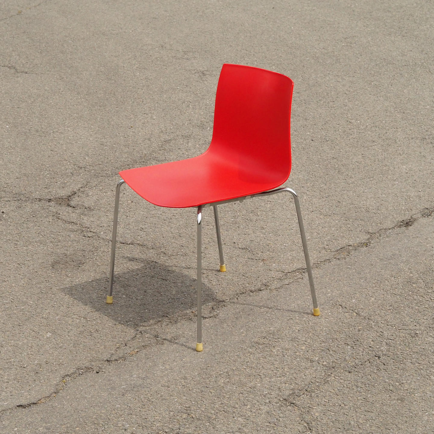 Stackable chair 'Catifa 46' by Lievore Altherr Molina for Arper (ca. 2004) - Red