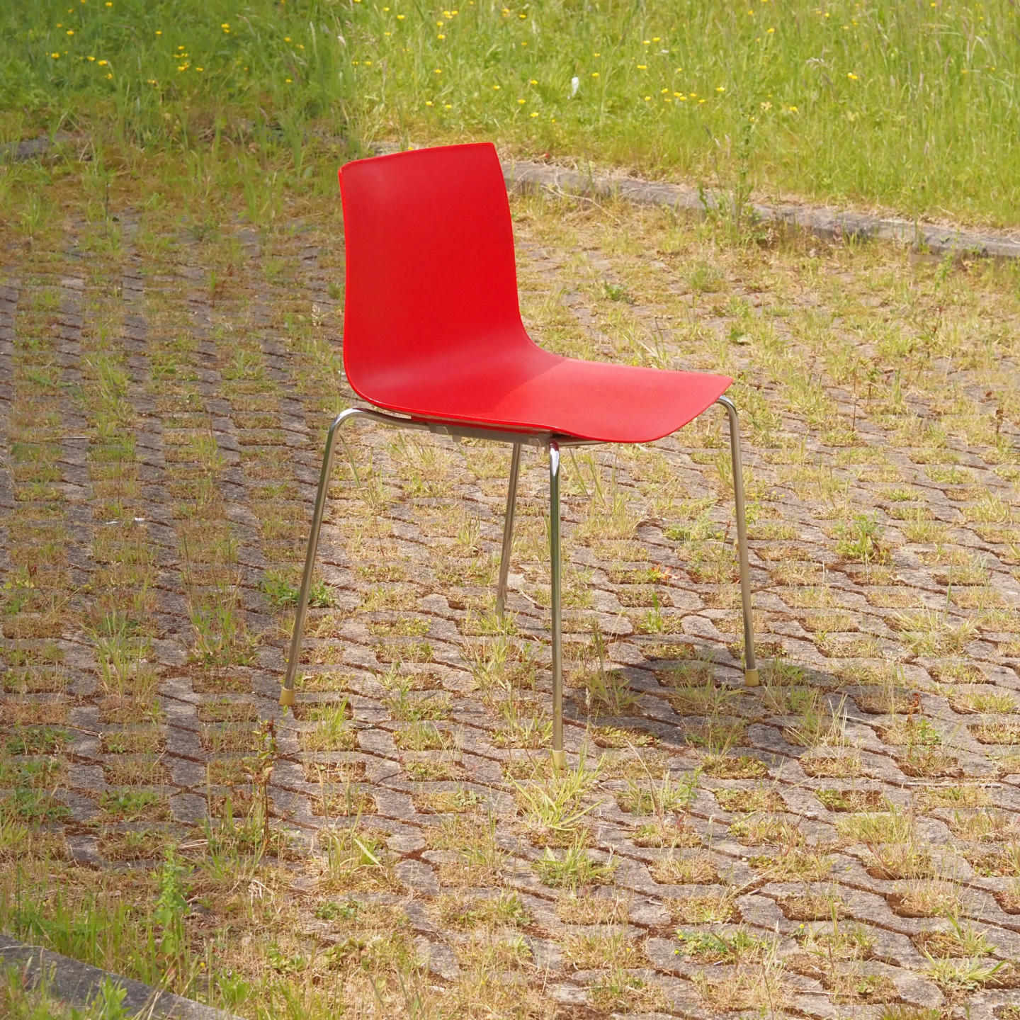 Stackable chair 'Catifa 46' by Lievore Altherr Molina for Arper (ca. 2004) - Red