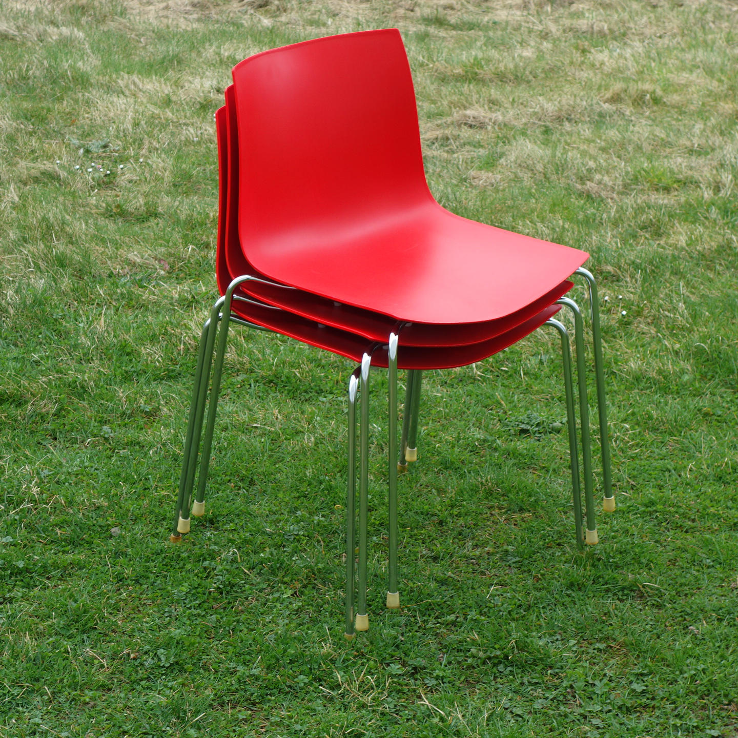 Stackable chair 'Catifa 46' by Lievore Altherr Molina for Arper (ca. 2004) - Red
