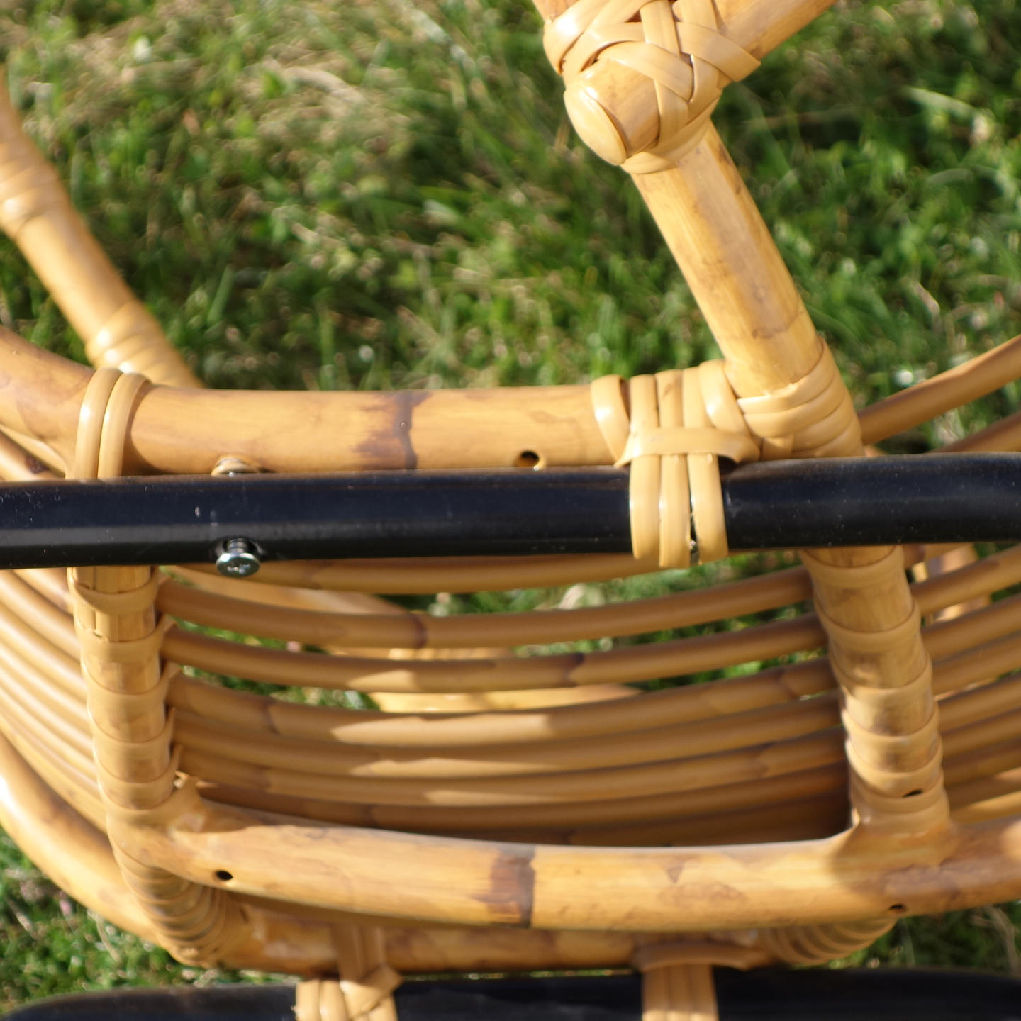 Rattan armchair 'Twine AC' by Satelliet