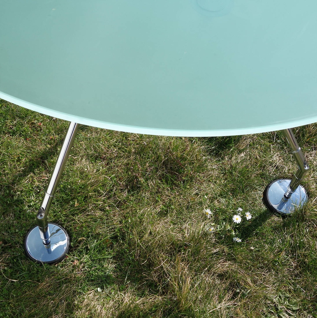 Round dining table 'Nomos' by Norman Foster for Tecno (ø 120 cm)