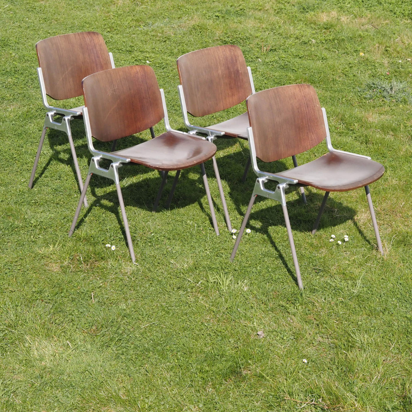 Stackable chair 'DSC 106' by Giancarlo Piretti for Anonima Castelli (ca. 1965)