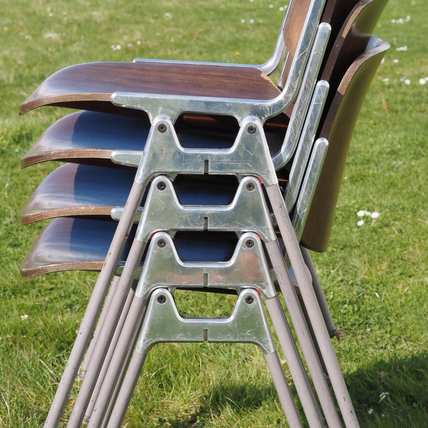 Stackable chair 'DSC 106' by Giancarlo Piretti for Anonima Castelli (ca. 1965)