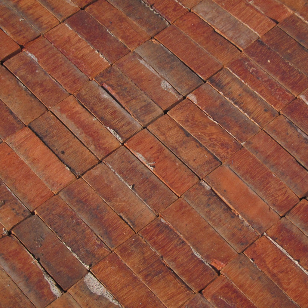 Reclaimed end grain parquet in afzelia wood (7 x 7 cm) - Sold per m2