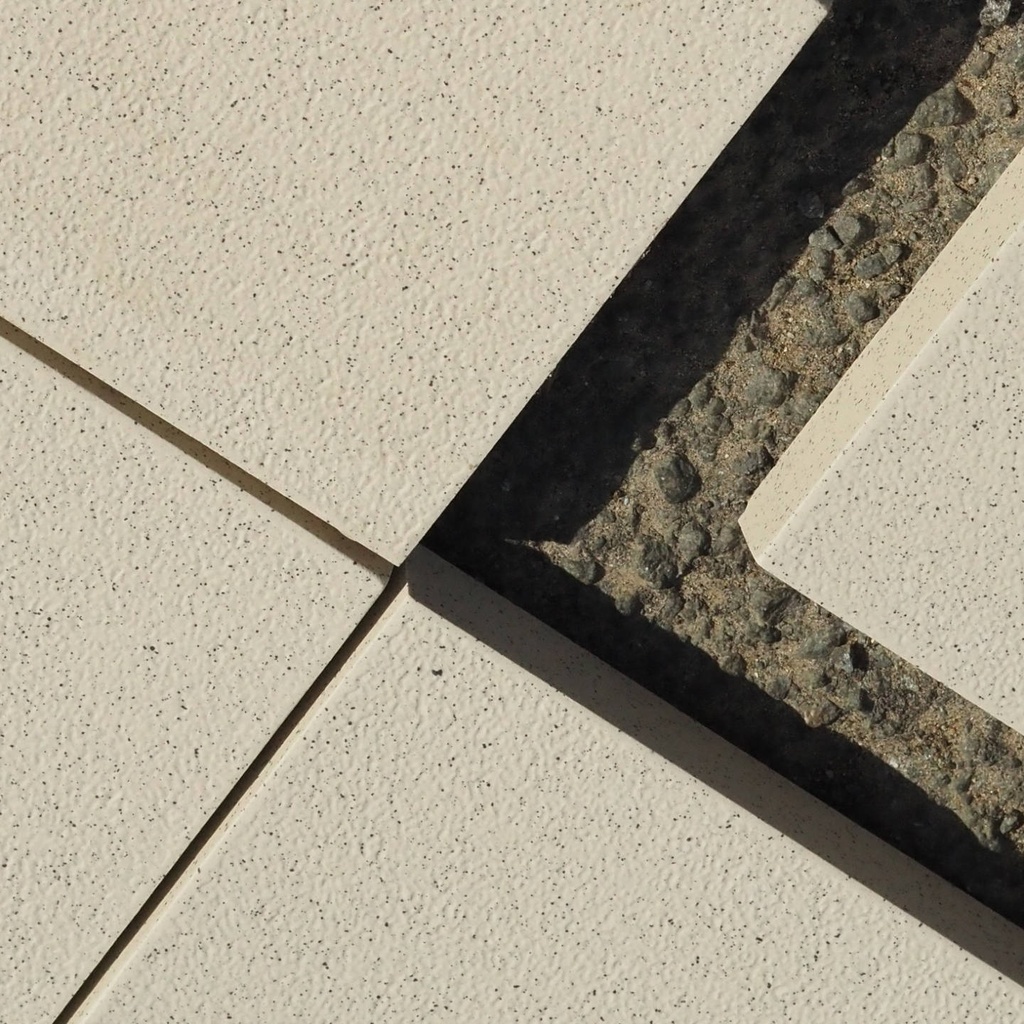 Speckled dry pressed ceramic floor tiles by Zahna Fliesen (10 x 20 cm) - Sold per m2