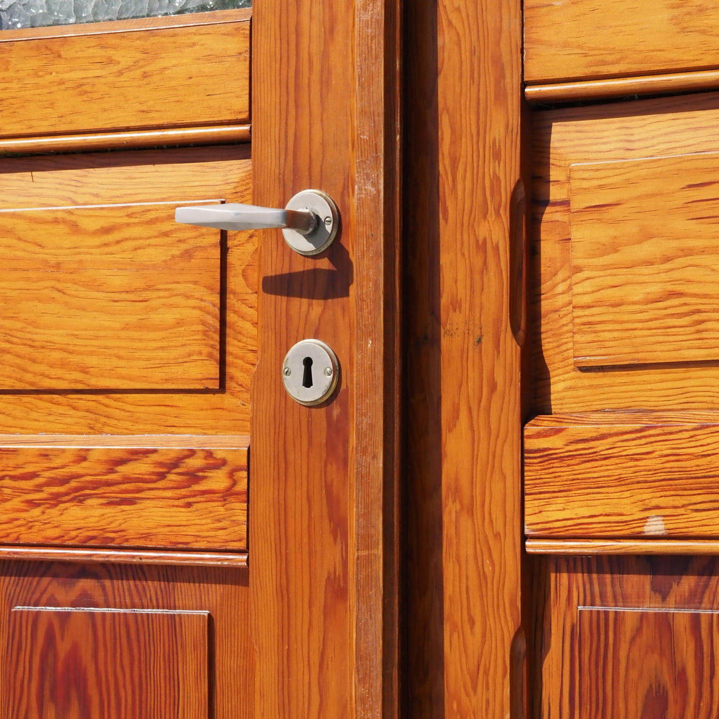 Quatruple door with transom in varnished solid pine with glass panels (H. 390 cm x W. 266 cm) - Right