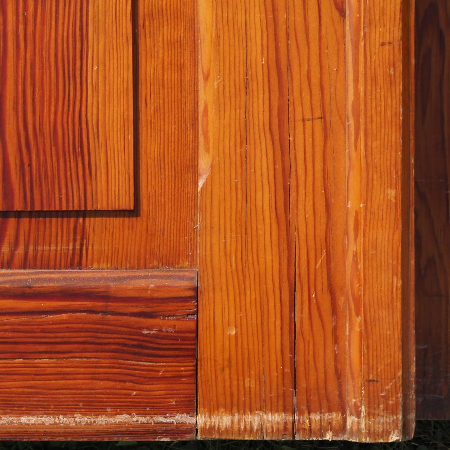 Quatruple door with transom in varnished solid pine with glass panels (H. 390 cm x W. 266 cm) - Right