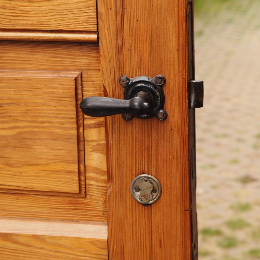 Door in varnished solid pine  (H. 246 cm x W. 87 cm) - Right/Left