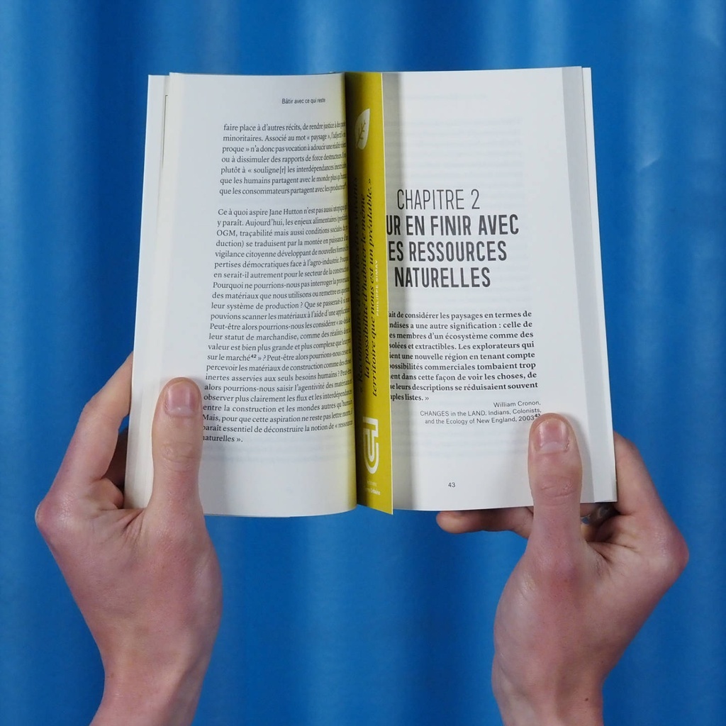 Book 'Bâtir avec ce qui reste' by Philippe Simay