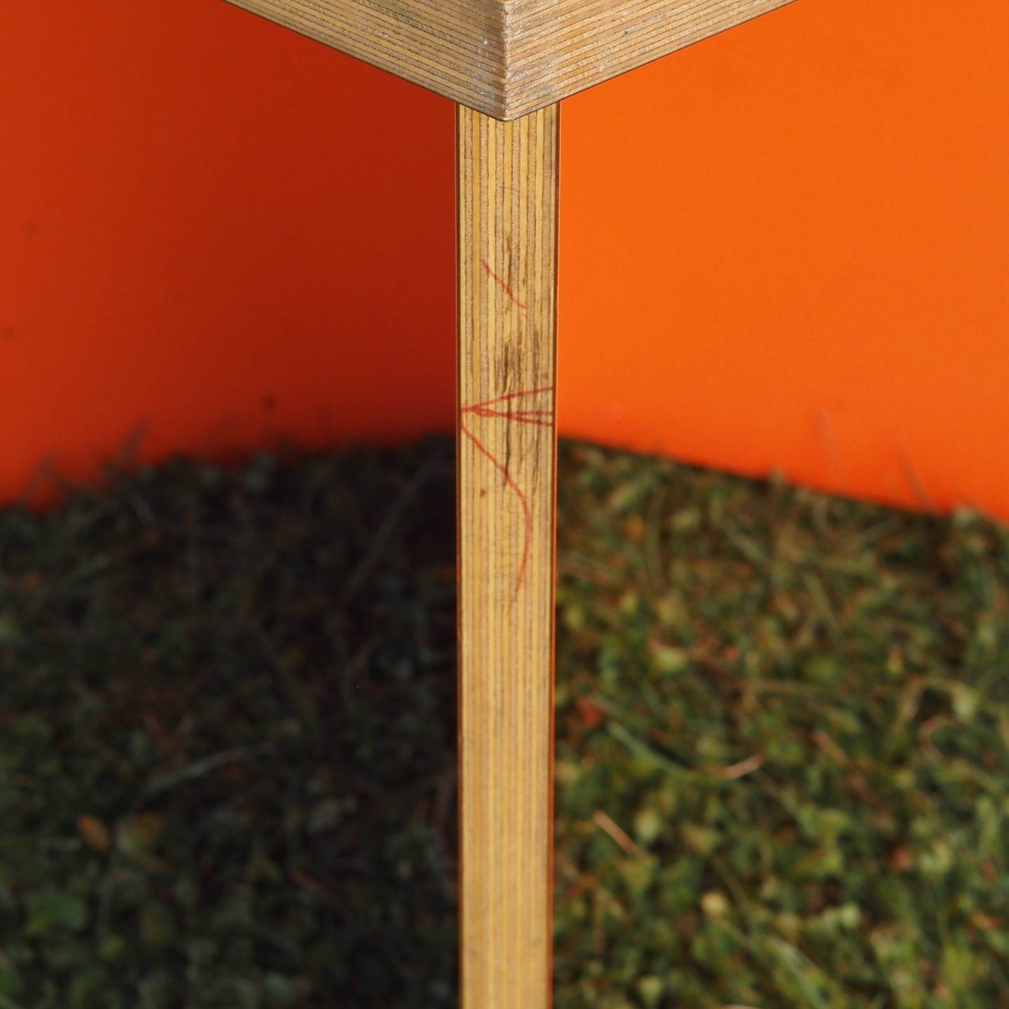 Coffee table by B-architecten from the Muntpunt library - Orange