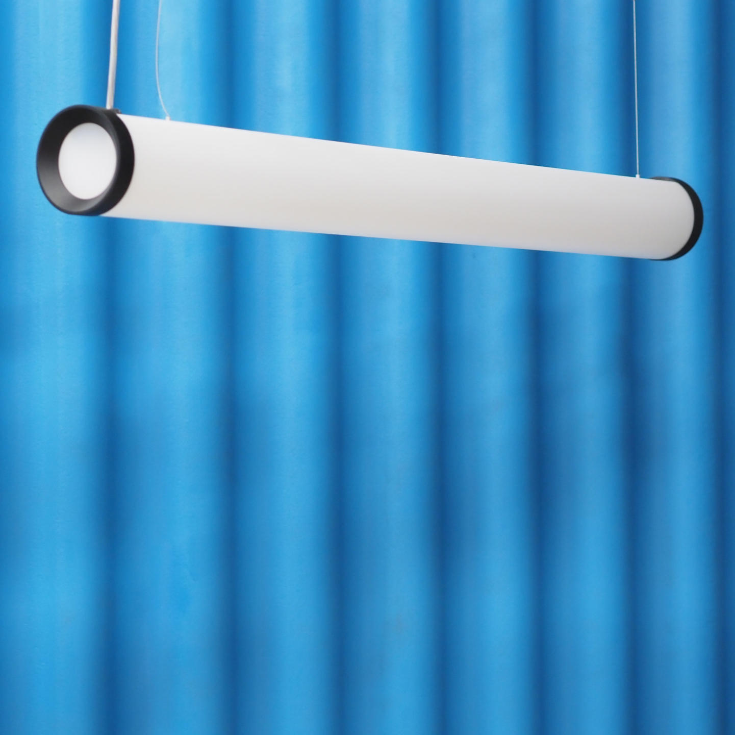 Hanging light 'Bunga' by Prolicht (L. 125 cm)