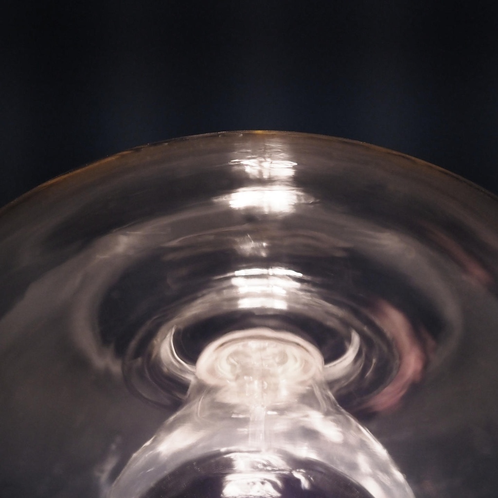 Wall/Ceiling light in clear glass and bakelite - Angled