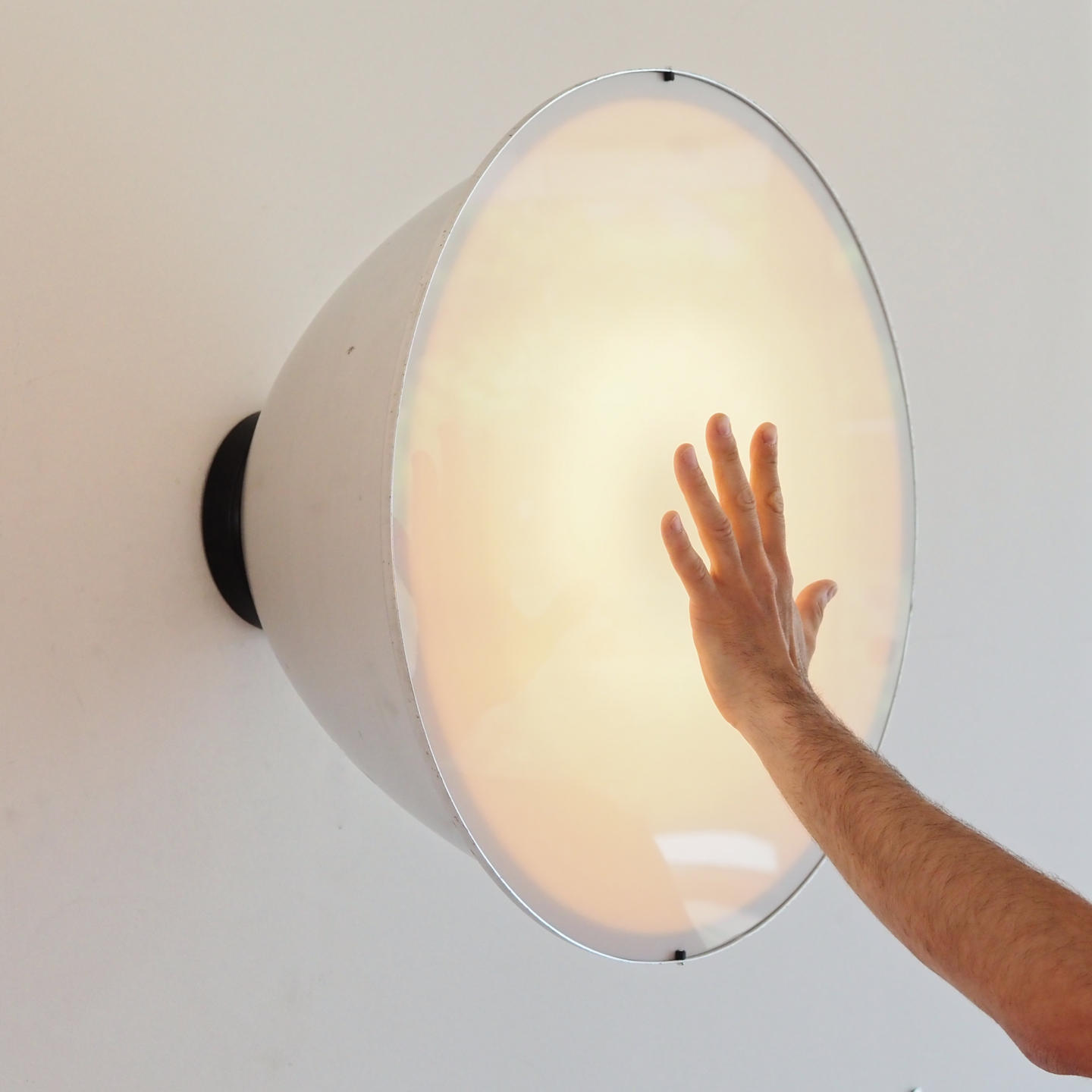 Wall light 'Karl' with aluminium diffuser