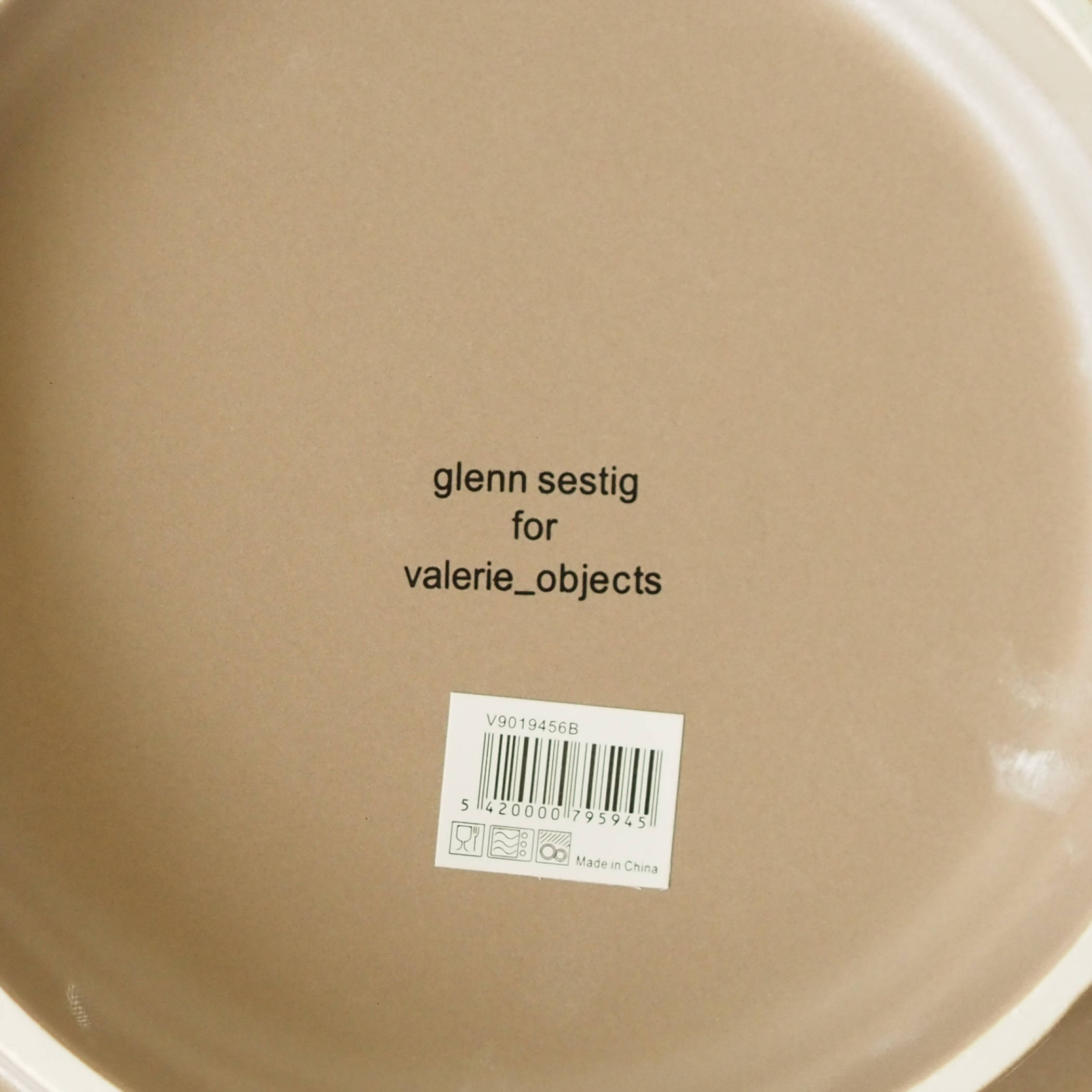 Ceramic bowl 'Dishes to dishes' by Glenn Sestig for Valerie Objects - H. 14 cm - Grey