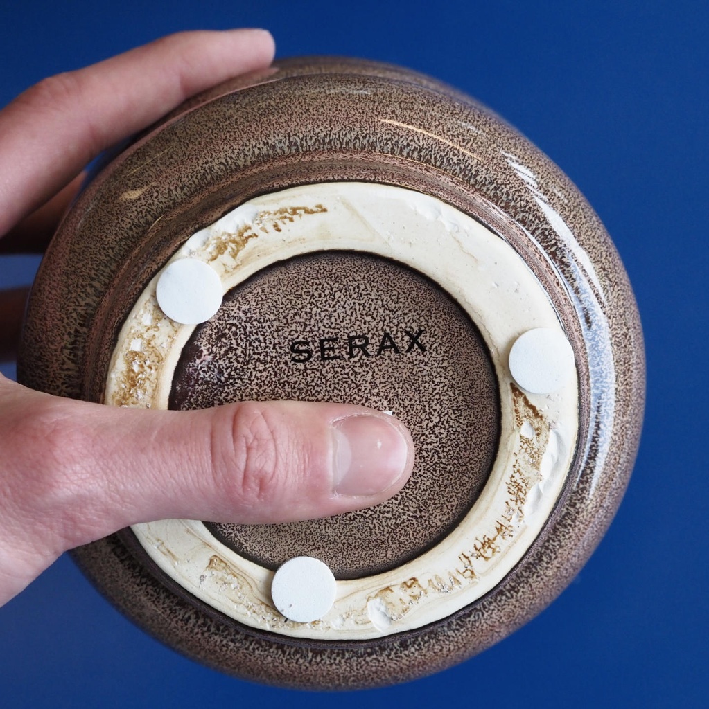 Flower pot 'Round Sixties' by Serax - Brown