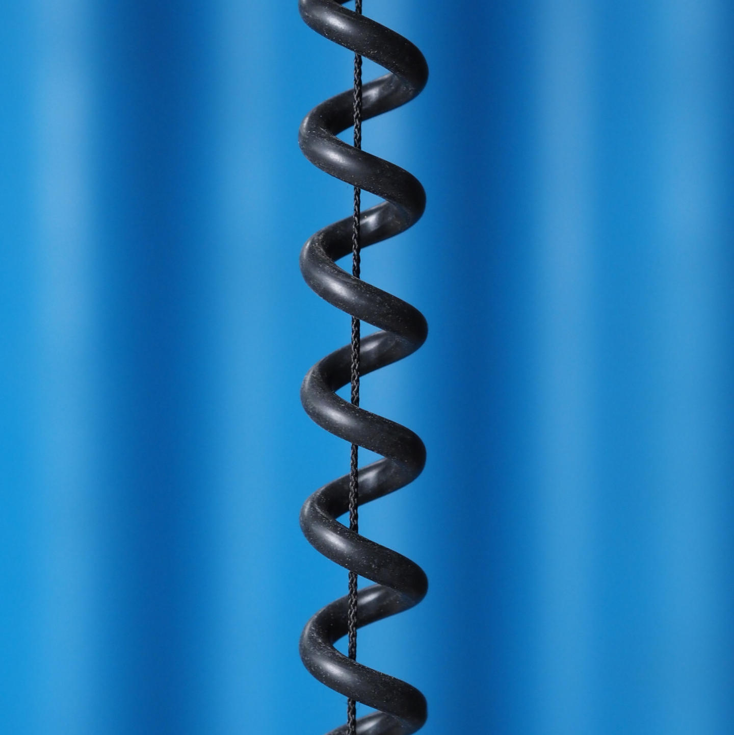 Hanging light in blue enameled steel by Elco Lite (ca. 1970) (⌀ 37,5 cm)