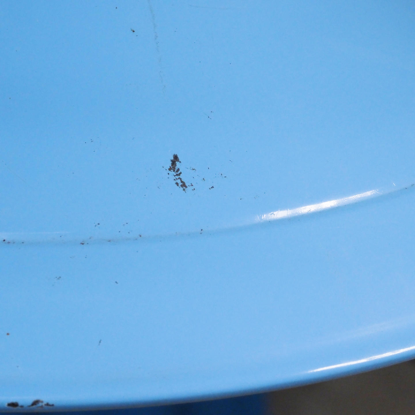 Hanging light in blue enameled steel by Elco Lite (ca. 1970) (⌀ 37,5 cm)