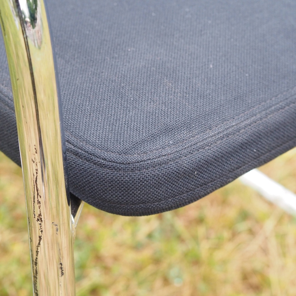 Cantilever armchair 'Visavis 2' by Antonio Citterio for Vitra