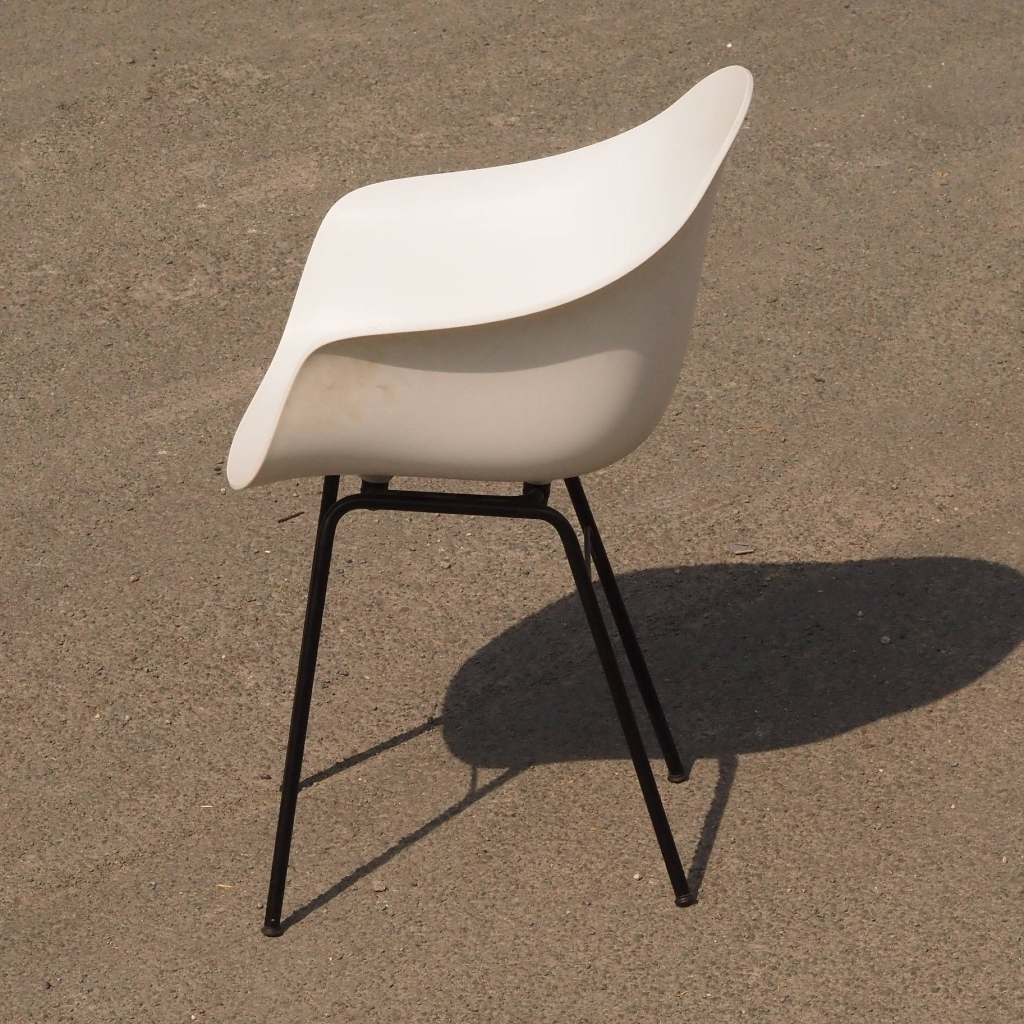 Armchair 'Ta' by Simone Viola for Toou - White