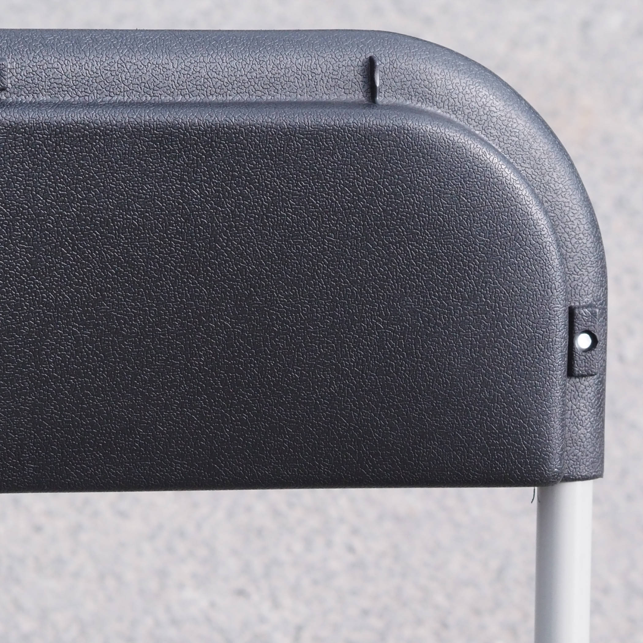 Folding chair in polypropylene and steel