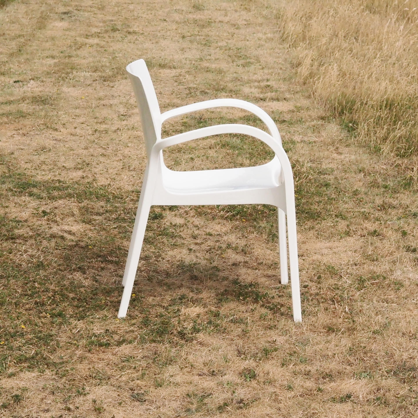 Stackable armchair 'Dejavu' in polycarbonate by Siesta