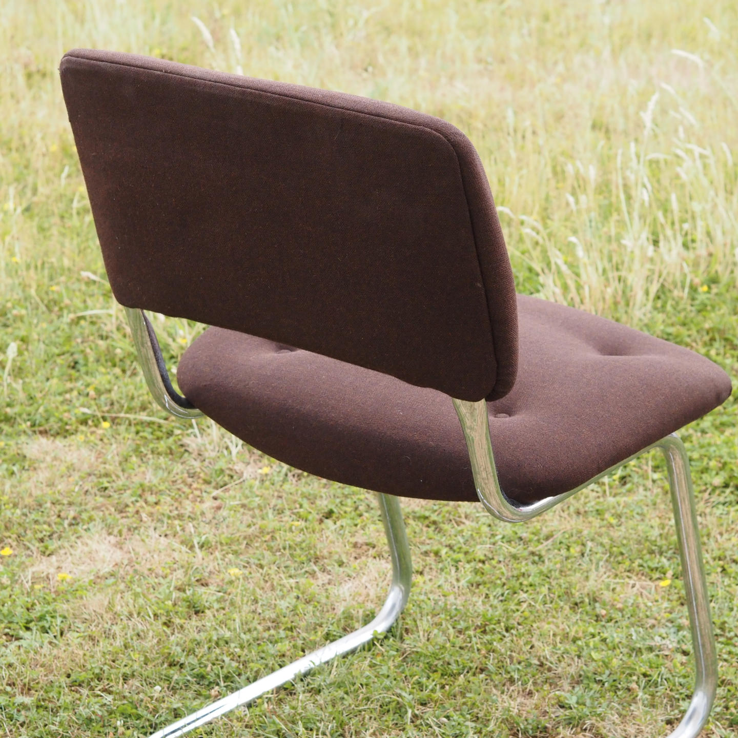 Cantilever chair by Steelcase/Strafor (ca. 1980)