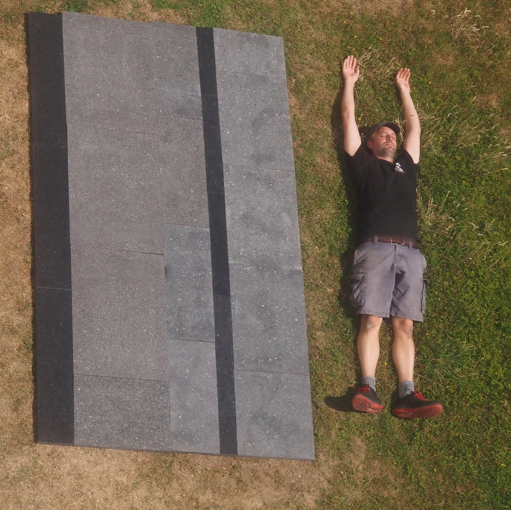 Black granite slabs (various sizes) - Sold per m2 - Only in our physical shop